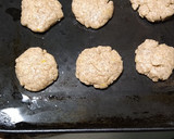 Foto del paso 5 de la receta: Galletitas integrales de limón y chía 🍋🍋