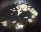 Foto langkah ke 3 dari resep Oseng Buncis Telur Wortel.