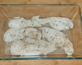 Foto del paso 4 de la receta: Merluza con guarnición de patatas y huevo poché al microondas