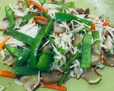 青椒快炒豬耳絲的食譜步驟3照片