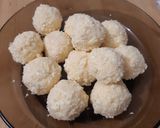 Kókuszos-túrógolyós kocka recept fázis 1 fotója