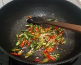 Foto langkah ke 2 dari resep Sayur Tempe Tomat Hijau.