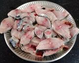 सुरमई फ्राय (surmai fry recipe in marathi) रेसिपी स्टेप 1 फोटो