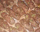 A picture of step 4 of Oven-Baked Parsley Kofta.