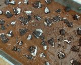 A picture of step 5 of Oreo & Chocolate Brownie 🍫🍫.