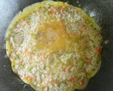 Foto langkah ke 4 dari resep Omelet Nasi (Pizza Telur).