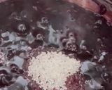 Foto langkah ke 6 dari resep Pie Ketan Hitam Saus Saffron.