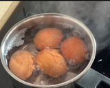 Foto del paso 1 de la receta: Huevos rellenos de setas con bechamel