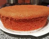 Foto del paso 3 de la receta: Bizcochuelo rojo con dulce de leche, chocolate y frutillas