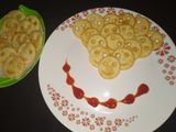 क्रिस्पी सूजी स्माइली (Crispy suji smiley recipe in Hindi)