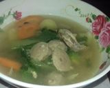 Foto langkah ke 4 dari resep Sop ayam bakso.