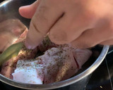 Foto del paso 1 de la receta: Alubias con manitas de cerdo