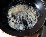 Foto langkah ke 2 dari resep Sop sosis simple.