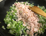 Foto del paso 3 de la receta: Salsa para pasta de queso azul condimentada