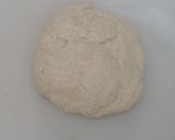 Foto langkah ke 3 dari resep Pizza Teflon Simple Enak (No telur No mixer No Oven).