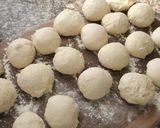 A picture of step 3 of Spinach Pies with 10-Minute Dough.