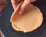 A picture of step 2 of Kathiyawadi mix flour bhakhri.