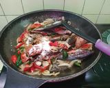 Foto langkah ke 6 dari resep Resep Ikan Pindang Pedas Manis.