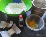 Foto del paso 1 de la receta: Medialunas para los mates