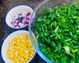 A picture of step 1 of Pyaj patta with chana dal (Onion leaves with split chickpeas).