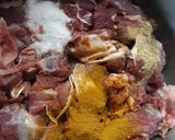 A picture of step 1 of Sauteed beef with caramalised onion.