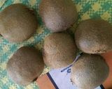 कीवी बर्फी (Kiwi barfi recipe in hindi) रेसिपी चरण 1 फोटो