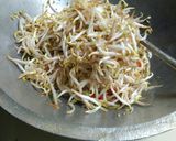 Foto langkah ke 2 dari resep Tumis Pedas Teri Nasi & Tauge.