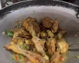 Foto langkah ke 4 dari resep Ayam Chilli Padi.