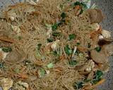 Cara Membuat Bihun Goreng Bakso Sayur 4