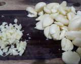 Foto langkah ke 2 dari resep Minyak bawang putih.