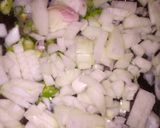 Foto del paso 1 de la receta: Salteado de pollo y cebolla