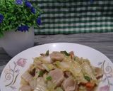 Foto langkah ke 3 dari resep Tumis Sawi dengan Bakso.