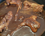 Foto del paso 4 de la receta: Conejo en salsa de chocolate y castañas