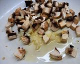 Foto del paso 5 de la receta: Hongos salteados con ajo