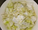 A picture of step 1 of Spicy Chicken and vegetable pasta.