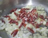 A picture of step 3 of Broad beans and ham Spanish style.