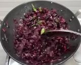 A picture of step 3 of Lal saag subji.