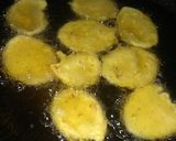 A picture of step 3 of Aloo pakory.