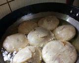 A picture of step 13 of Mung dal kachori.