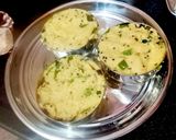 कैप्सिकम उपमा विथ पीनट चटनी इन आयरन कड़ाही रेसिपी चरण 4 फोटो