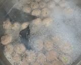Foto langkah ke 4 dari resep Pentol Cilok Daging Sapi Anti Gagal(Beef Starch Balls).