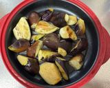 A picture of step 5 of Japanese Fried Eggplant in soy sauce.