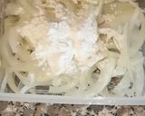 A picture of step 2 of Crispy onions wings.