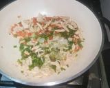 A picture of step 4 of Chicken vegetable fried rice.