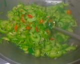 Foto langkah ke 7 dari resep Tumis Pare Labu Siam.