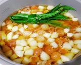 Hình bước làm 1 của món Chè sen nhãn