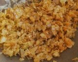 A picture of step 4 of Cabbage Paratha.
