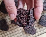 Foto del paso 3 de la receta: Galletas crackers de arroz negro y semillas 🖤