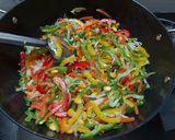 થાઇ નૂડલ્સ (Thai noodles recipe in Gujarati) રેસીપી સ્ટેપ5ફોટો