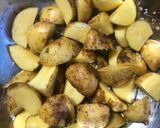 Hình bước làm 3 của món Khoai Tây Nướng Bơ Tỏi & Phô Mai- Roasted Garlic Butter Parmesan Potatoes 🥔 🧄 🧀 🧈